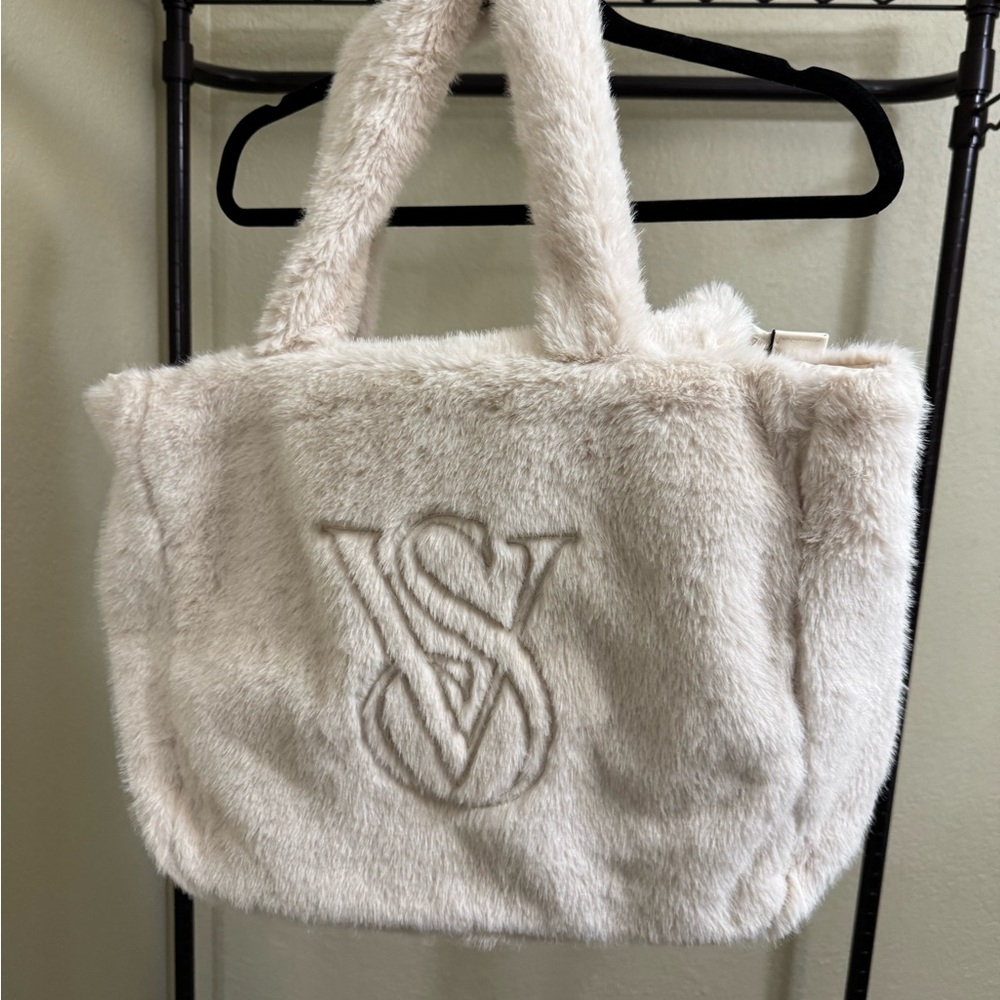 NWT Victoria's Secret Soft Cream Tote